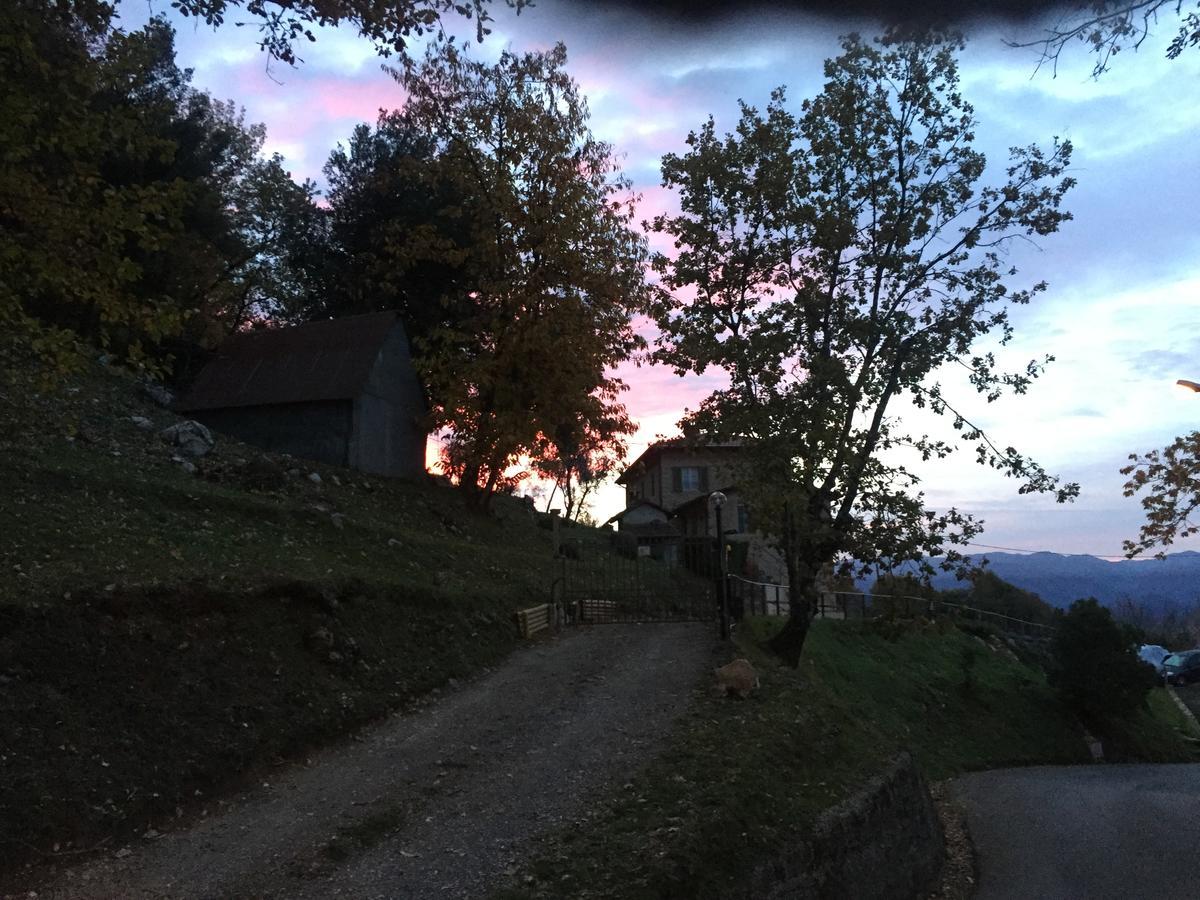 Alle Vignole Bed and Breakfast Coreglia Antelminelli Esterno foto